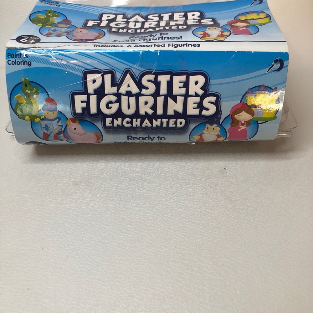 Paint and Coloring Plaster Figurines Cats & Dogs Kit New Open Box
